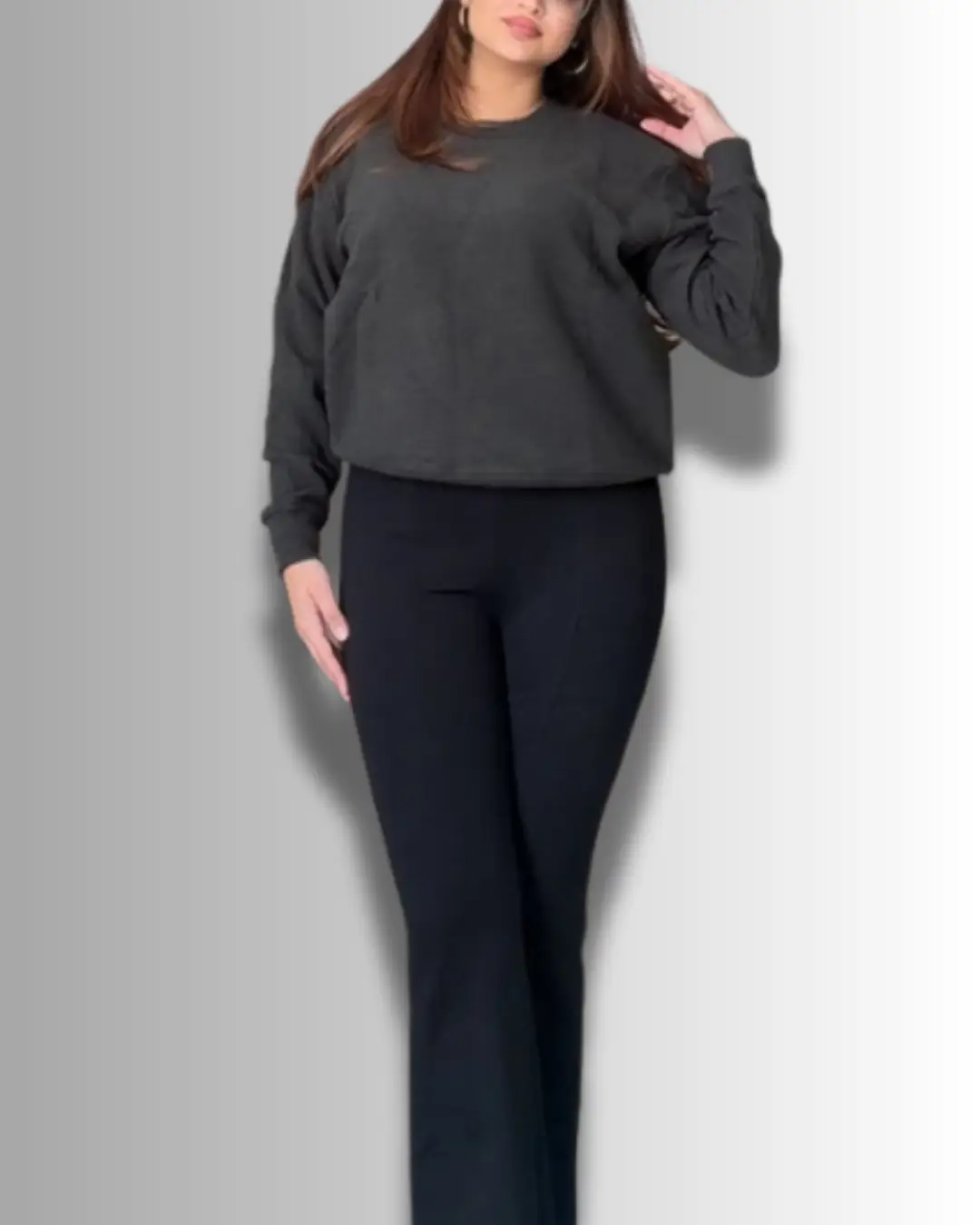 Mott & Bow’s New Sweatshirt Is Giving Fall Basics a More Polished Look